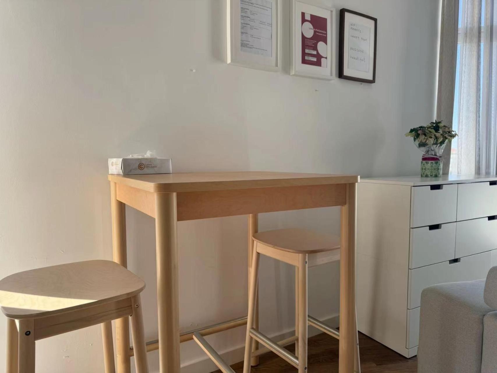 Comfy Near Metro & Airport Accommodatie bij particulieren *
